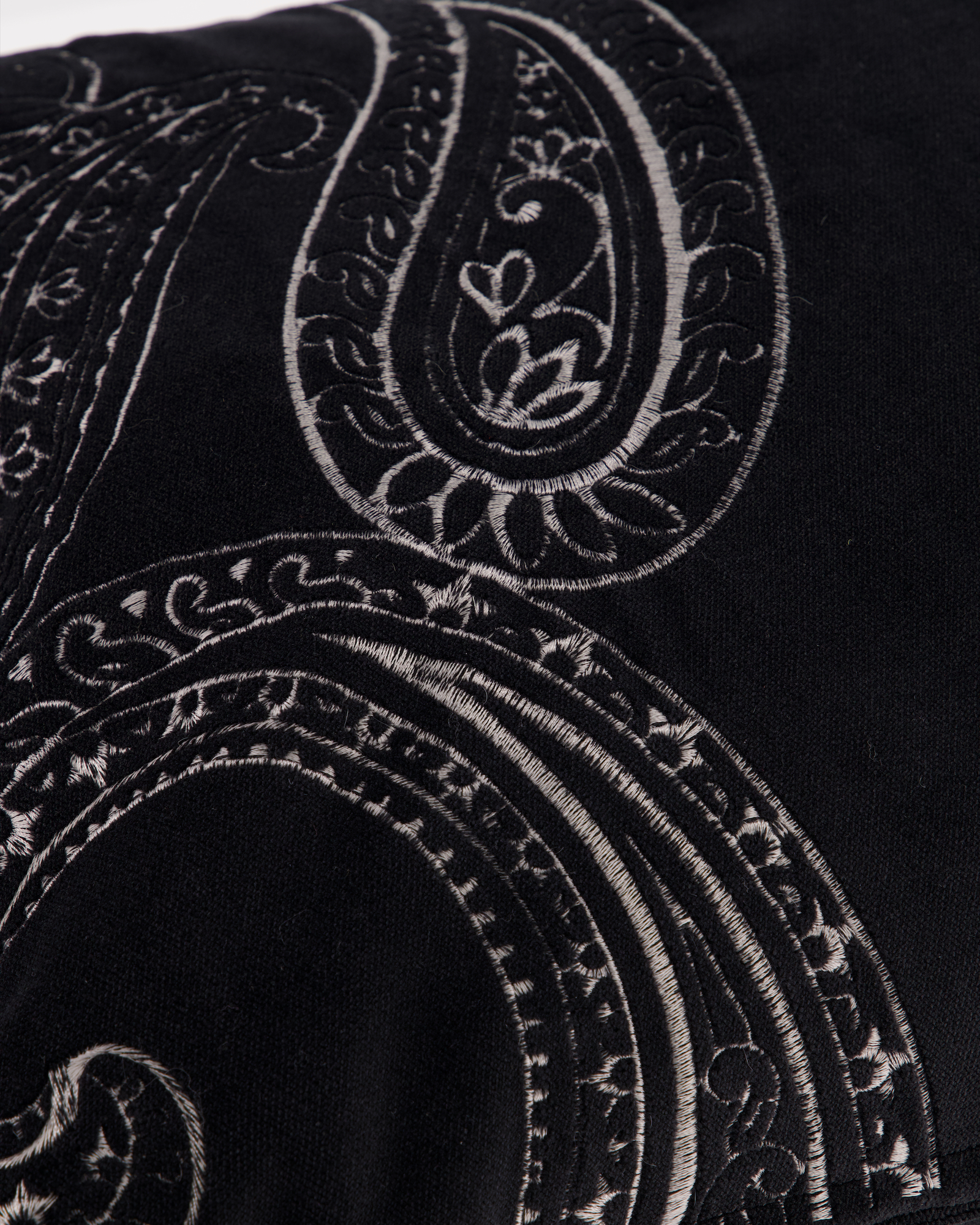 JOOP! Kissenhüllen Paisley Schwarz - 002