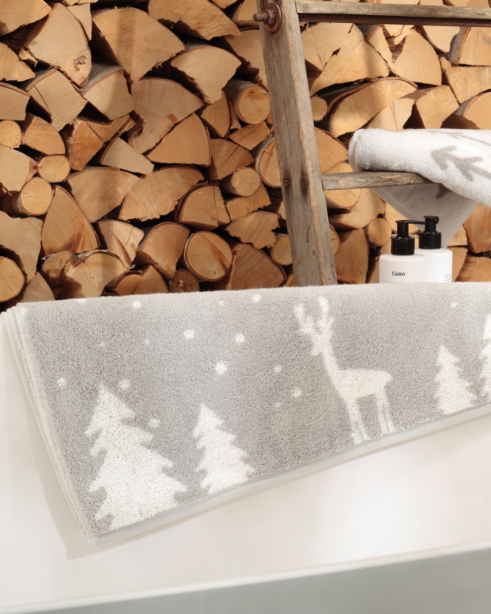 Cawö Handtücher WINTER EDITION Tannen 6273 weiß/platin - 67