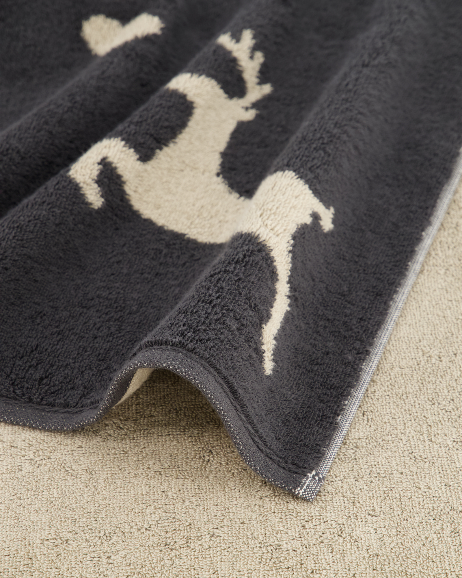 Cawö Handtücher Alpenchic Edition Hirsche 6228 granit - 73