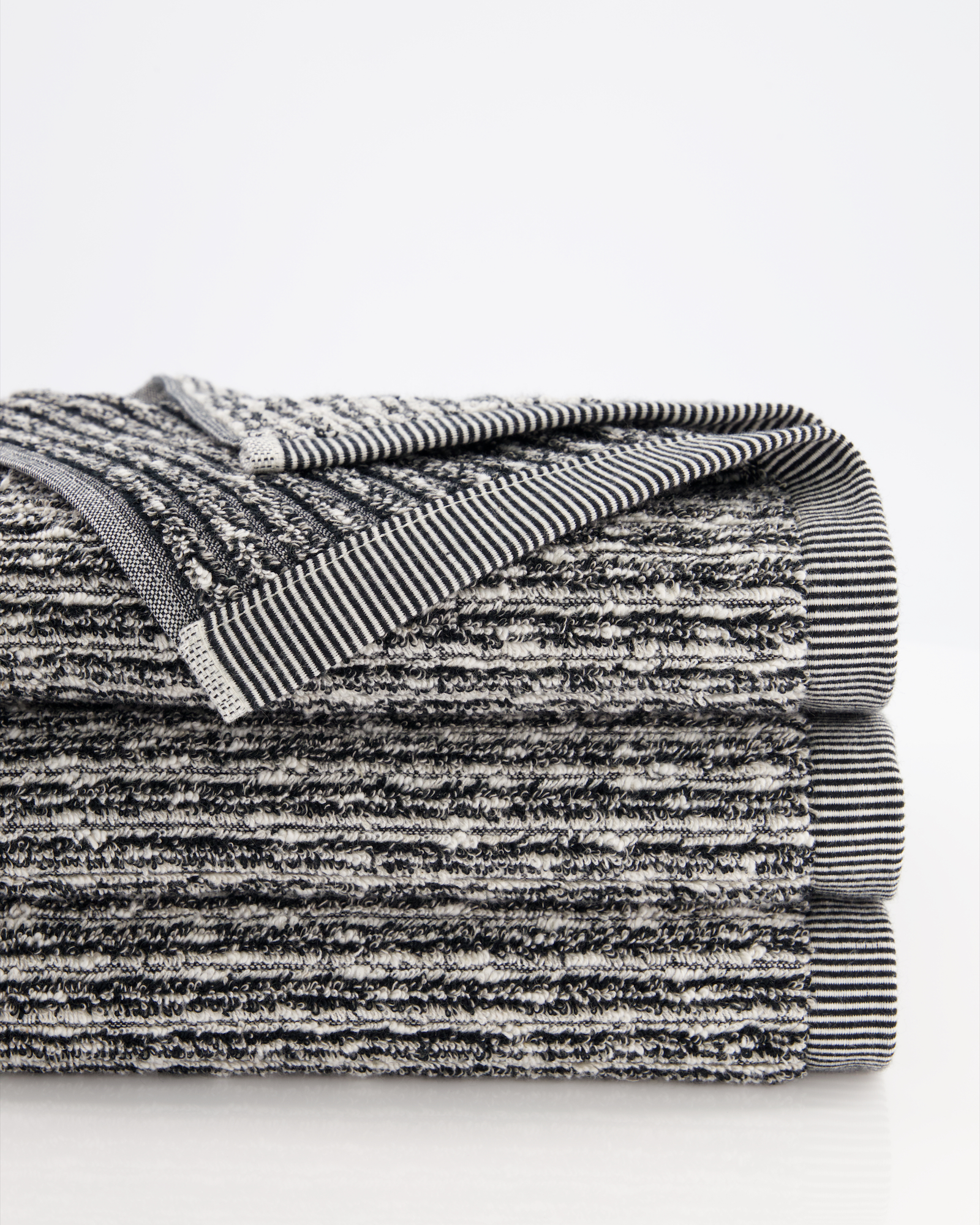 Möve Handtücher Brooklyn Pinstripe nature/black - 081