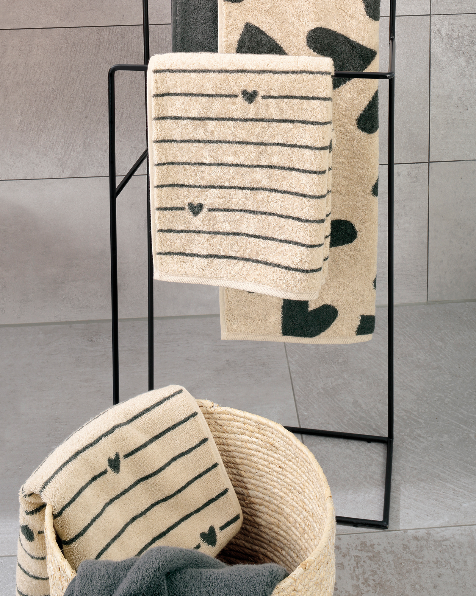 Cawö Handtücher Heart Beats Hearts 6275 beere - 32